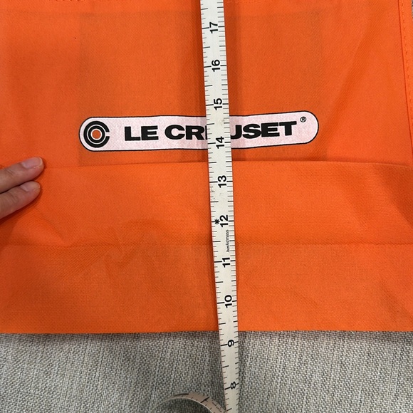 🎅🏽🎄 NWT! Set of Two Le Creuset Holiday Mugs and Le Creuset Tote! - Picture 13 of 13